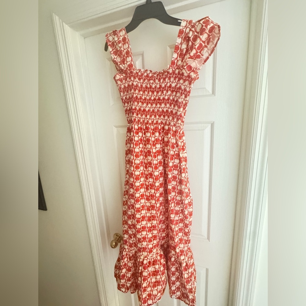 HVN Adorable red & white dress with apples